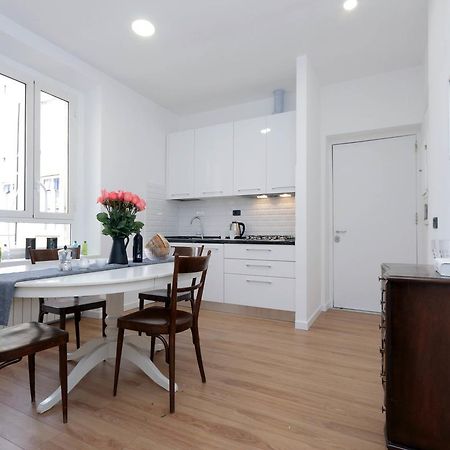Monti Central Apartment โรม ภายนอก รูปภาพ