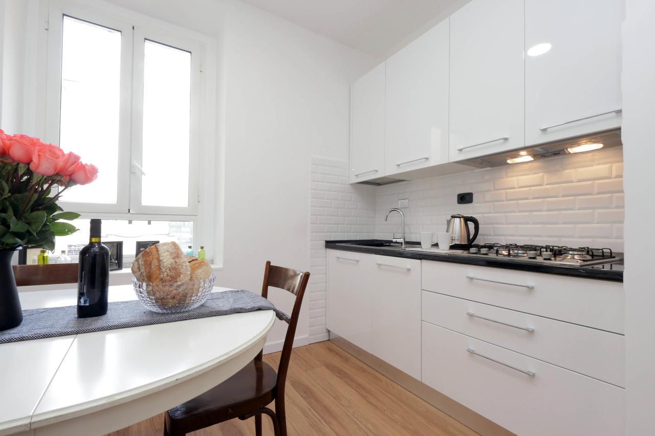 Monti Central Apartment โรม ภายนอก รูปภาพ