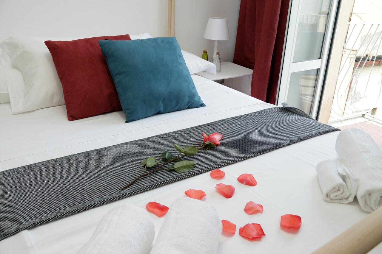 Monti Central Apartment โรม ภายนอก รูปภาพ